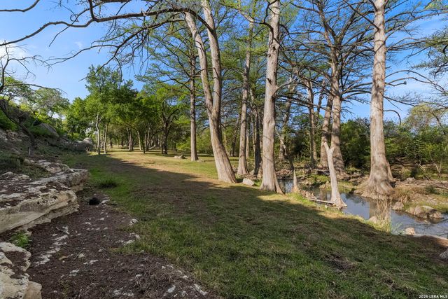 608 N CREEK RD, Comfort, TX 78013