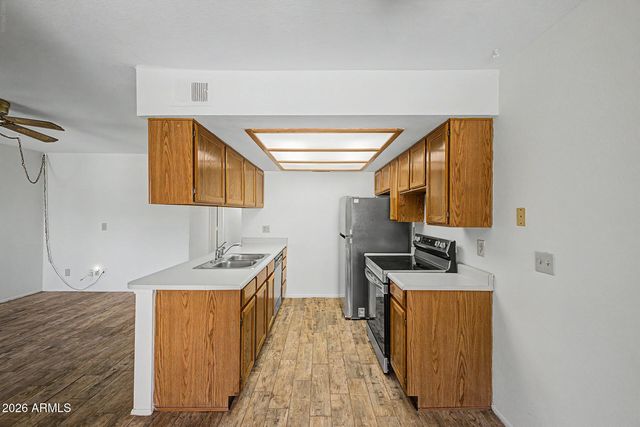 520 N STAPLEY Drive 248, Mesa, AZ 85203
