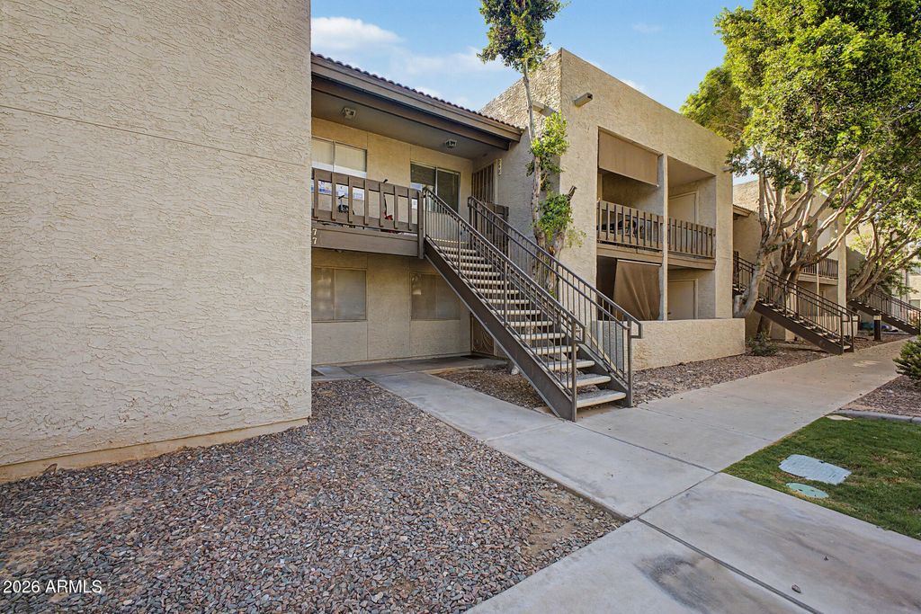 520 N STAPLEY Drive 248, Mesa, AZ 85203