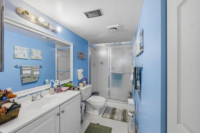 5570 NW 44th Street 313a, Lauderhill, FL 33319