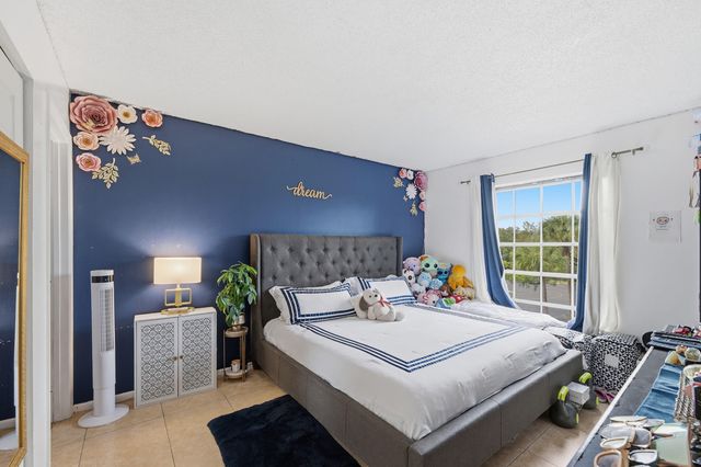 5570 NW 44th Street 313a, Lauderhill, FL 33319