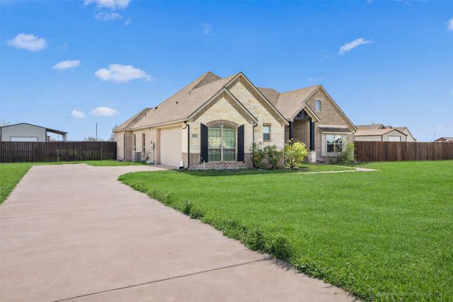 2451 Neck Road, Palmer, TX 75152