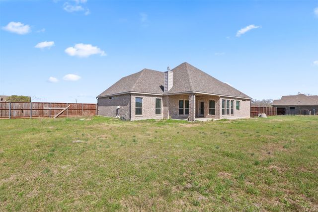2451 Neck Road, Palmer, TX 75152