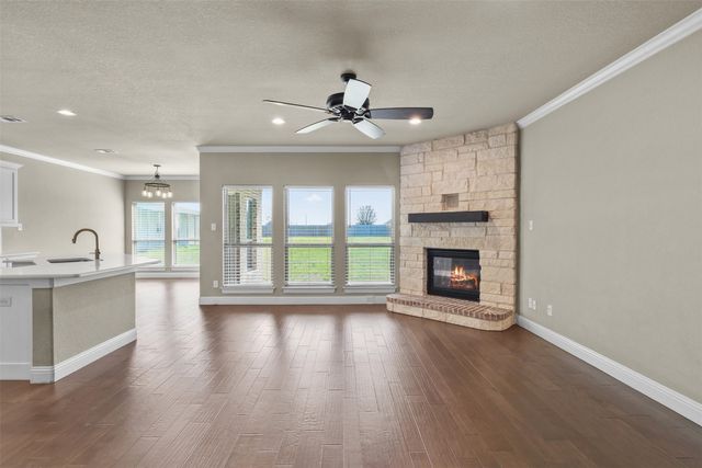 2451 Neck Road, Palmer, TX 75152