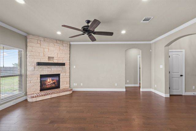 2451 Neck Road, Palmer, TX 75152