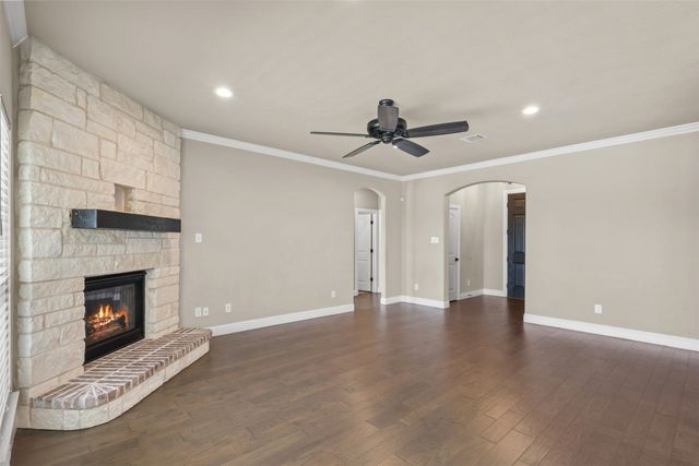 2451 Neck Road, Palmer, TX 75152