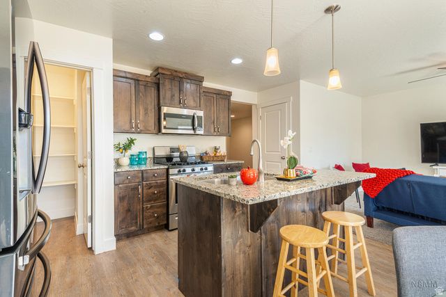 5873 S FIREBIRD WAY, St. George, UT 84790