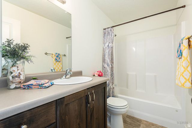 5873 S FIREBIRD WAY, St. George, UT 84790
