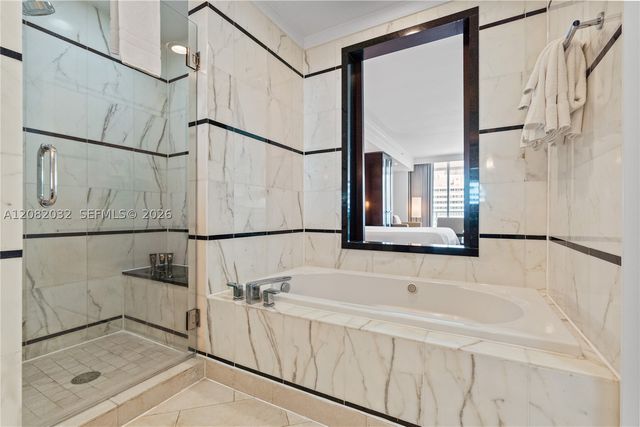 4391 Collins Ave 905, Miami Beach, FL 33140