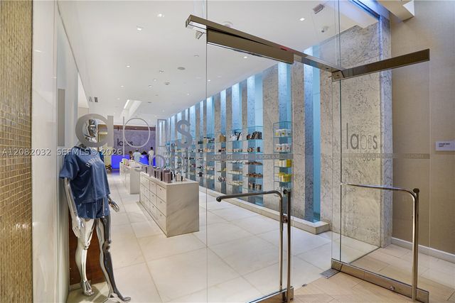 4391 Collins Ave 905, Miami Beach, FL 33140