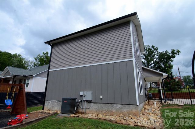 130 Bostic Street, Marion, NC 28752