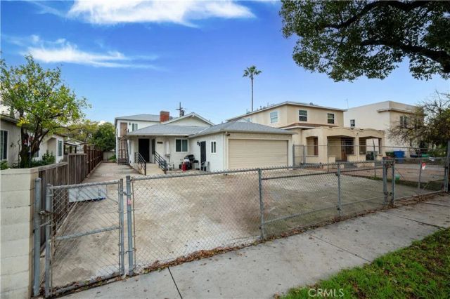 833 W 41st Drive, Los Angeles, CA 90037