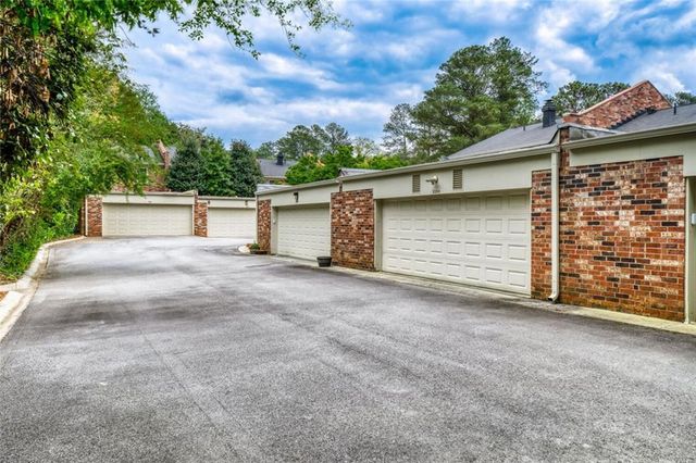 2396 Leafgate Road, Decatur, GA 30033