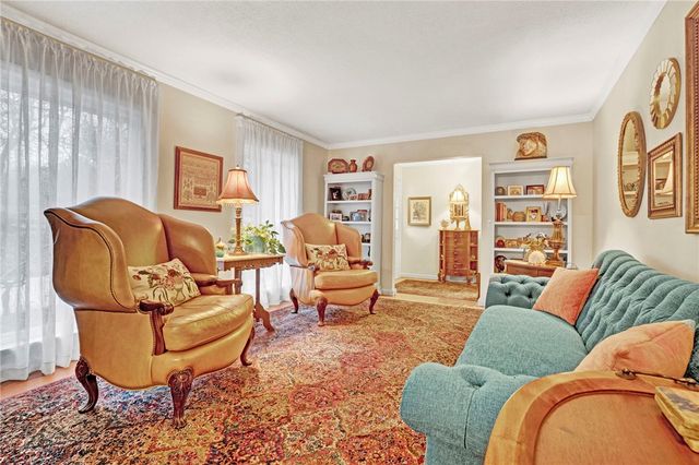 106 Hillandale Road, Pendleton, SC 29670