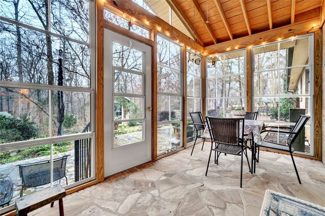 106 Hillandale Road, Pendleton, SC 29670