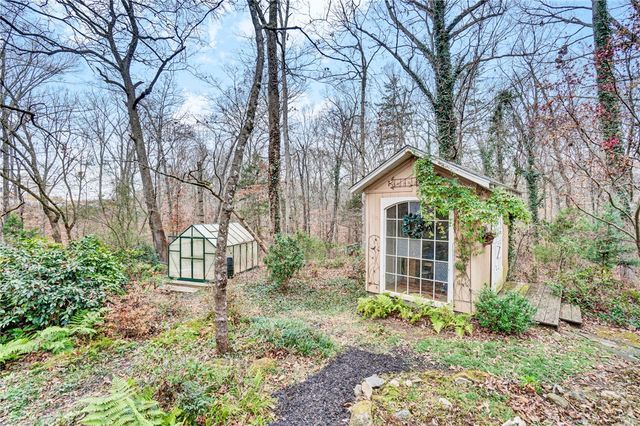 106 Hillandale Road, Pendleton, SC 29670