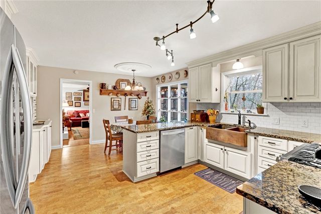 106 Hillandale Road, Pendleton, SC 29670