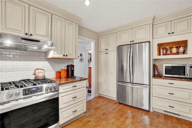 106 Hillandale Road, Pendleton, SC 29670