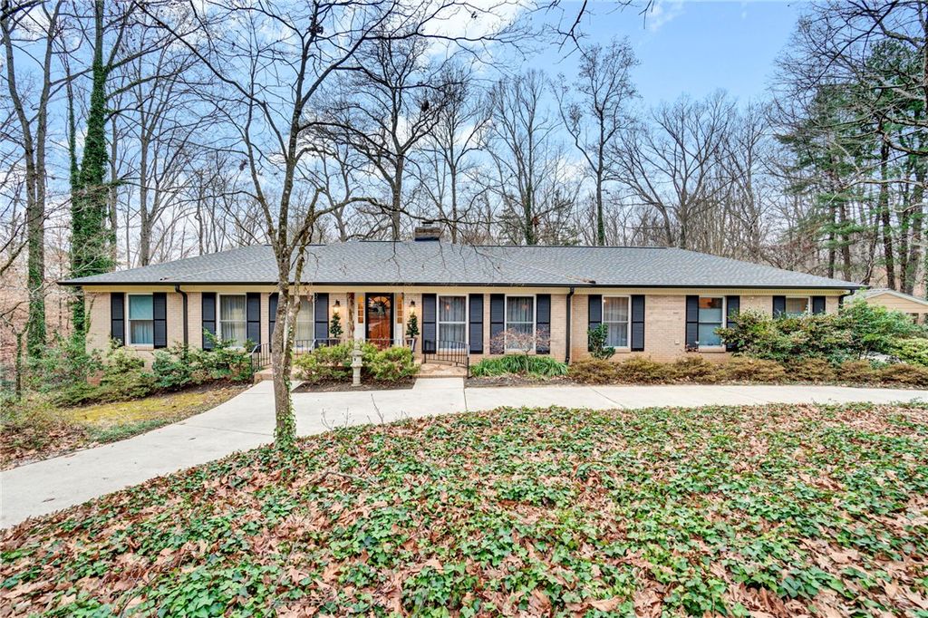 106 Hillandale Road, Pendleton, SC 29670
