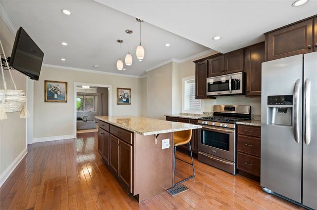 137 E Sycamore, Mt Washington, PA 15211