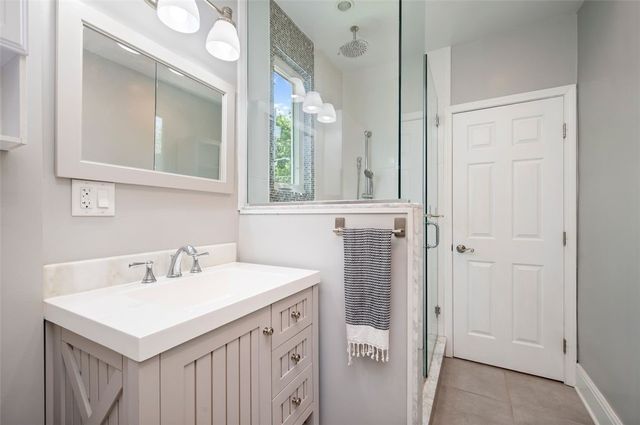 137 E Sycamore, Mt Washington, PA 15211