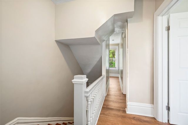 137 E Sycamore, Mt Washington, PA 15211