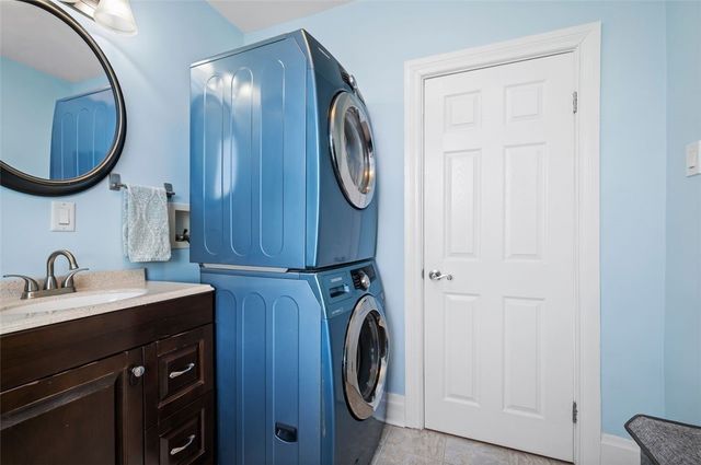 137 E Sycamore, Mt Washington, PA 15211