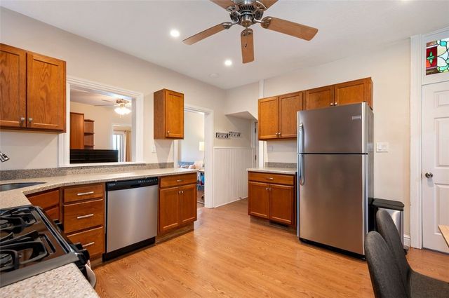 137 E Sycamore, Mt Washington, PA 15211