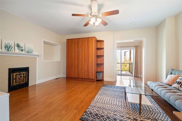 137 E Sycamore, Mt Washington, PA 15211