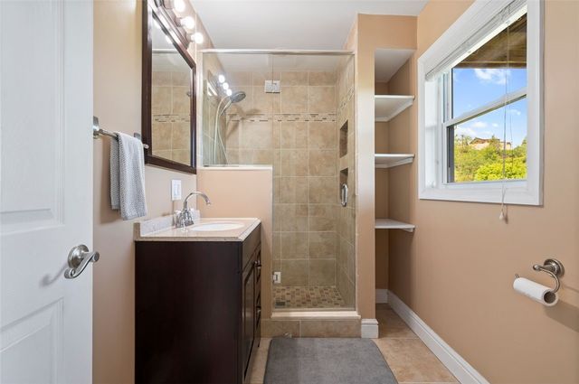 137 E Sycamore, Mt Washington, PA 15211