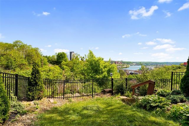137 E Sycamore, Mt Washington, PA 15211