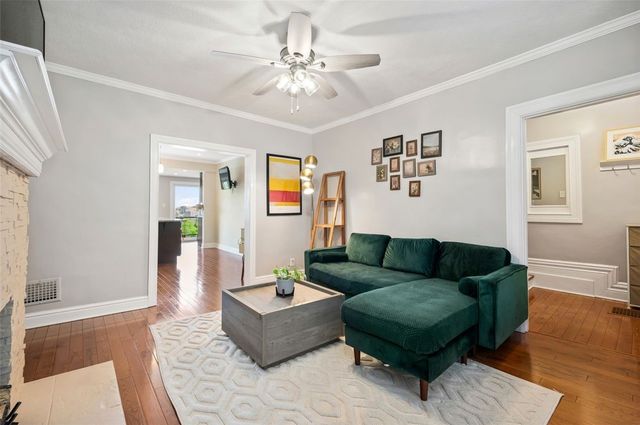 137 E Sycamore, Mt Washington, PA 15211