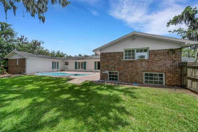 4200 CLEVELAND HEIGHTS BOULEVARD, Lakeland, FL 33813