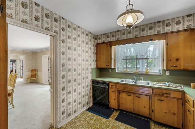 4200 CLEVELAND HEIGHTS BOULEVARD, Lakeland, FL 33813