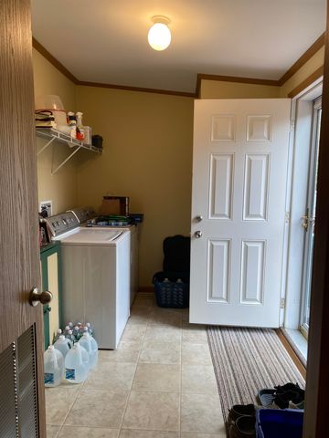 7 Sir Lancelot Drive, Exeter, NH 03833
