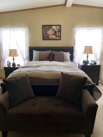 7 Sir Lancelot Drive, Exeter, NH 03833