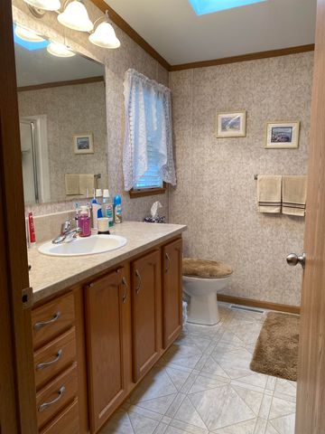 7 Sir Lancelot Drive, Exeter, NH 03833