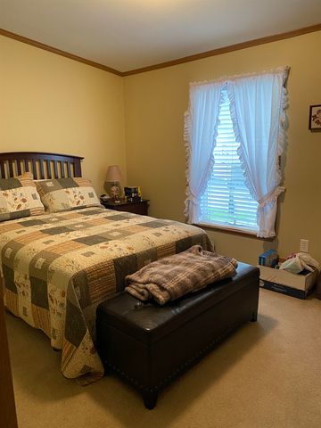 7 Sir Lancelot Drive, Exeter, NH 03833
