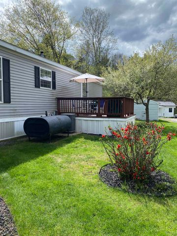 7 Sir Lancelot Drive, Exeter, NH 03833