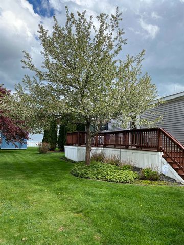 7 Sir Lancelot Drive, Exeter, NH 03833