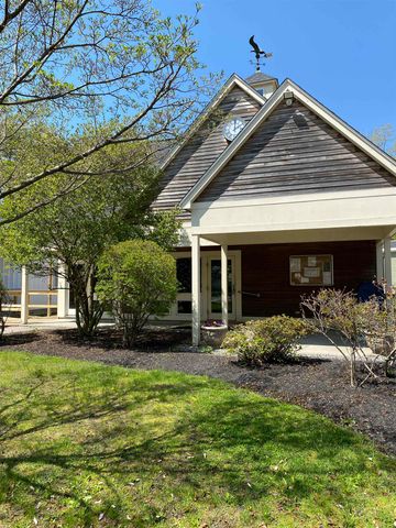 7 Sir Lancelot Drive, Exeter, NH 03833