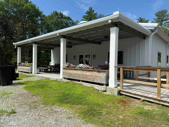 7 Sir Lancelot Drive, Exeter, NH 03833