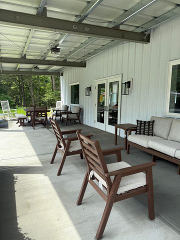 7 Sir Lancelot Drive, Exeter, NH 03833