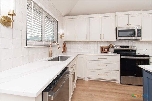 7822 Bridgepointe Drive, Temple, TX 76502