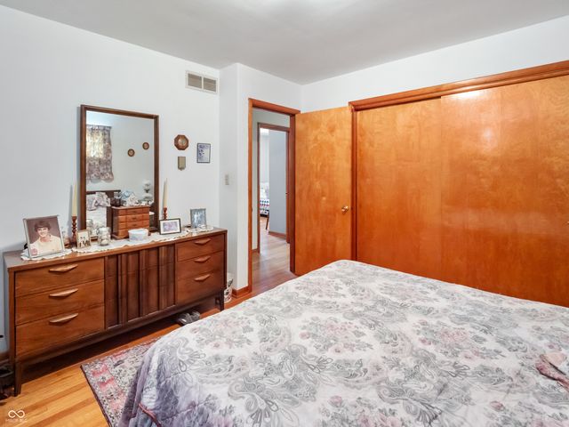 11937 E 100 S, Columbus, IN 47203