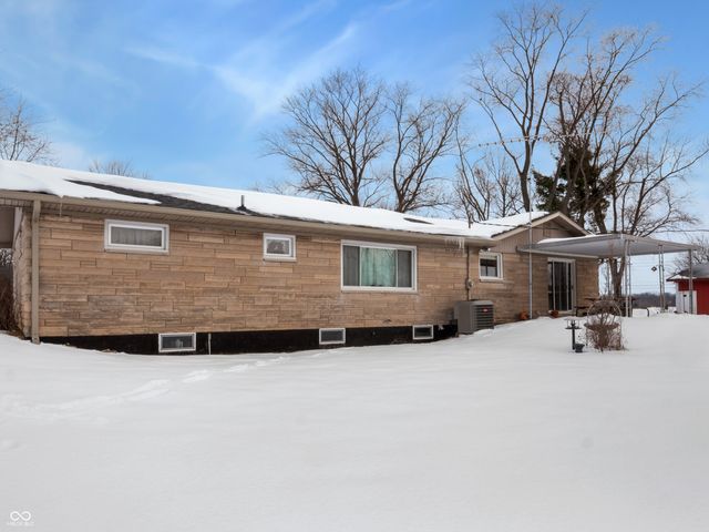 11937 E 100 S, Columbus, IN 47203