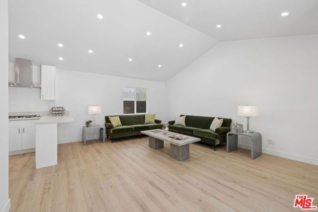 5822 Saloma Avenue, Sherman Oaks, CA 91411