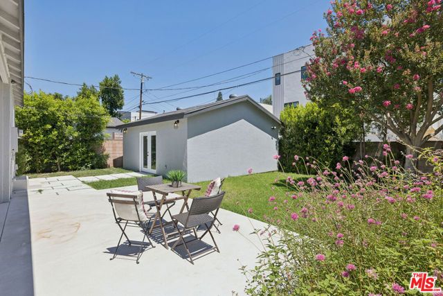 5822 Saloma Avenue, Sherman Oaks, CA 91411