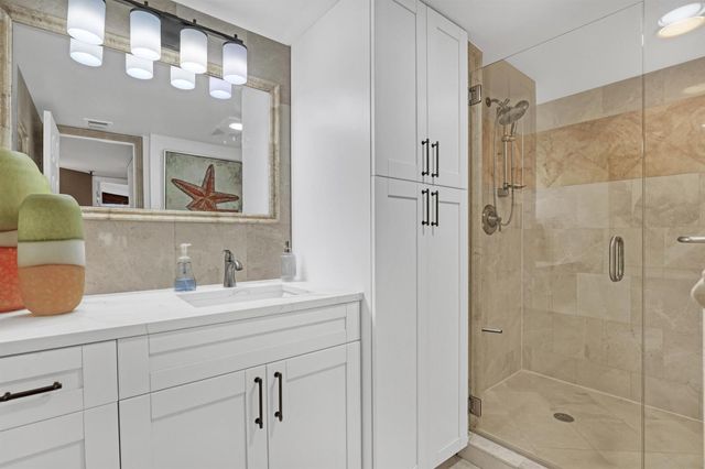 5200 N OCEAN Drive N 1201, Singer Island, FL 33404