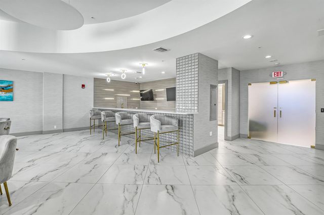 5200 N OCEAN Drive N 1201, Singer Island, FL 33404
